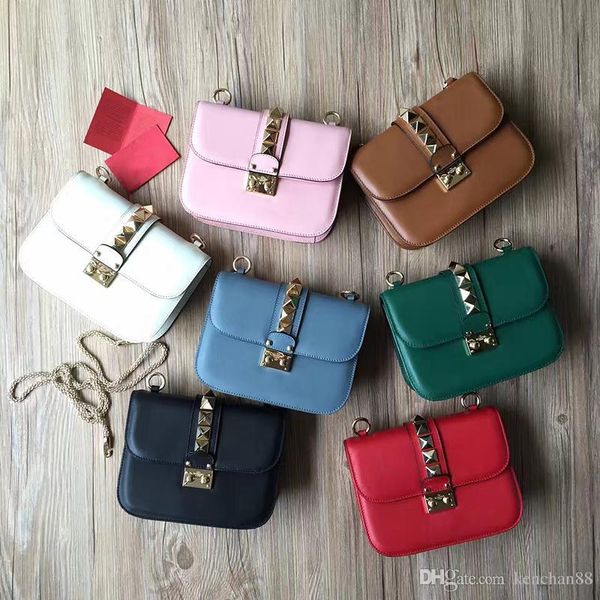 famous fashion brand design women shoulder bag genuine cowskin leather valen lock bag small chain crossbody bag ing
famous fashion brand design women shoulder bag genuine cowskin leather valen lock bag small chain crossbody bag ing