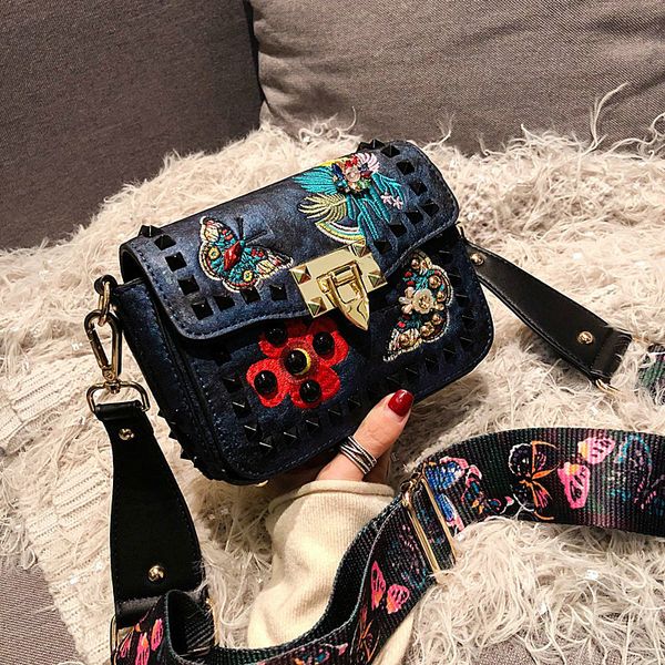 bags for women 2019 new wild cross-body wide-band embroidered rivets wide shoulder strap shoulder small square bag bolso mujer
bags for women 2019 new wild cross-body wide-band embroidered rivets wide shoulder strap shoulder small square bag bolso mujer