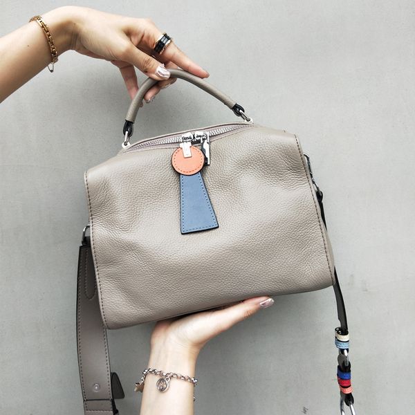 ellacey new 2020 fashion pillow bag genuine leather women's bags leisure handbags cow leather shoulder crossbody bag
ellacey new 2020 fashion pillow bag genuine leather women's bags leisure handbags cow leather shoulder crossbody bag