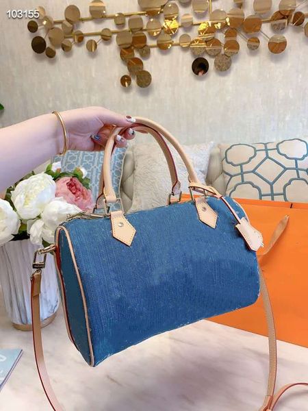 and super classic denim pillow bag women's one shoulder satchel chameleon leather
and super classic denim pillow bag women's one shoulder satchel chameleon leather