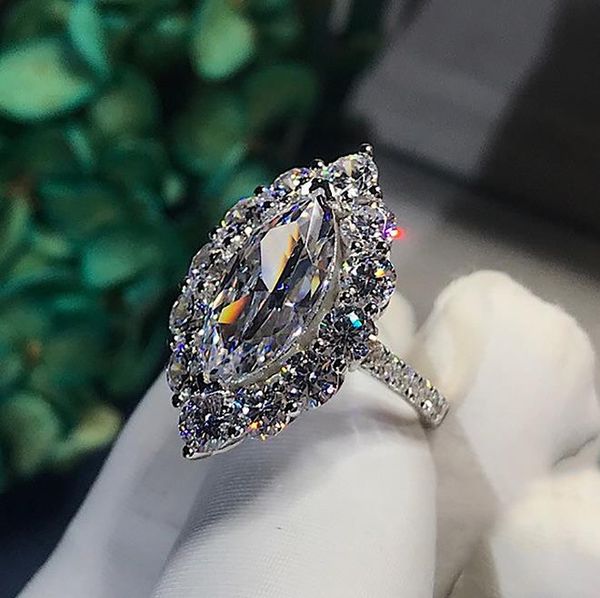 2 pieces new baroque multi exclusive cut marquise diamonds rings band with vintage crystal for women wedding engagement ring, Silver
2 pieces new baroque multi exclusive cut marquise diamonds rings band with vintage crystal for women wedding engagement ring, Silver