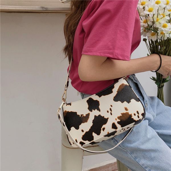 ladies fashion cow pattern baguette handbags vintage pu leather female armpit shoulder bag all match women messenger bag bolsa
ladies fashion cow pattern baguette handbags vintage pu leather female armpit shoulder bag all match women messenger bag bolsa