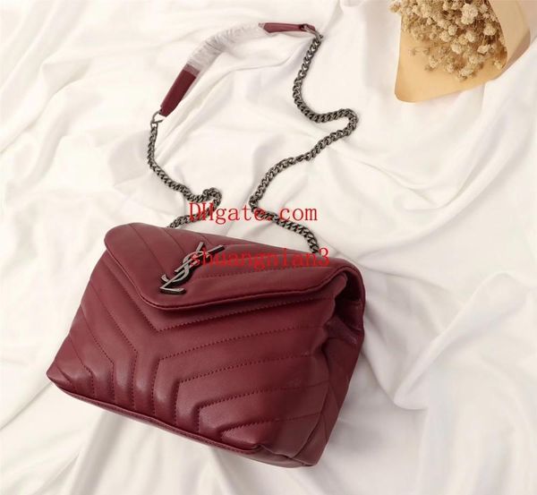 2019 women's diagonal cross bag classic soft shape front flap casual fashion with a high-end atmosphere
2019 women's diagonal cross bag classic soft shape front flap casual fashion with a high-end atmosphere