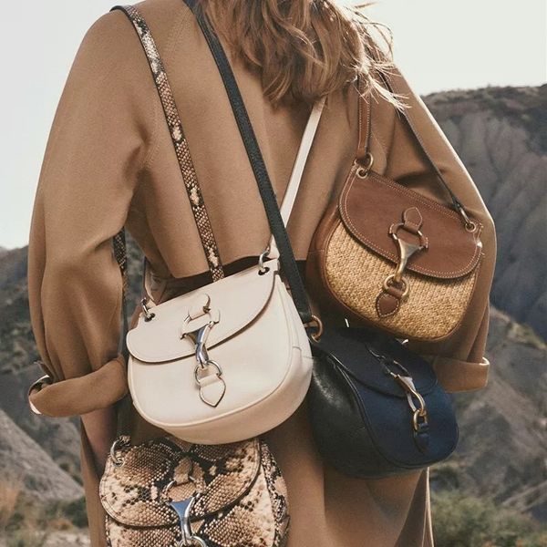 2019 new female patchwork straw crossbody bag women solid pu leather holiday bag fashion simple shoulder messenger handbags
2019 new female patchwork straw crossbody bag women solid pu leather holiday bag fashion simple shoulder messenger handbags
