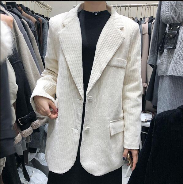 new small suit jacket women 2020 autumn and winter plus velvet corduroy casual jacket solid color blazer coat female outwear, White;black
new small suit jacket women 2020 autumn and winter plus velvet corduroy casual jacket solid color blazer coat female outwear, White;black