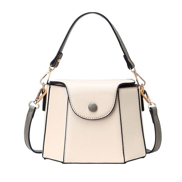 2020 fashion flap messenger bags for girls women bag small box handbag black white mini cell phone crossbody bag
2020 fashion flap messenger bags for girls women bag small box handbag black white mini cell phone crossbody bag