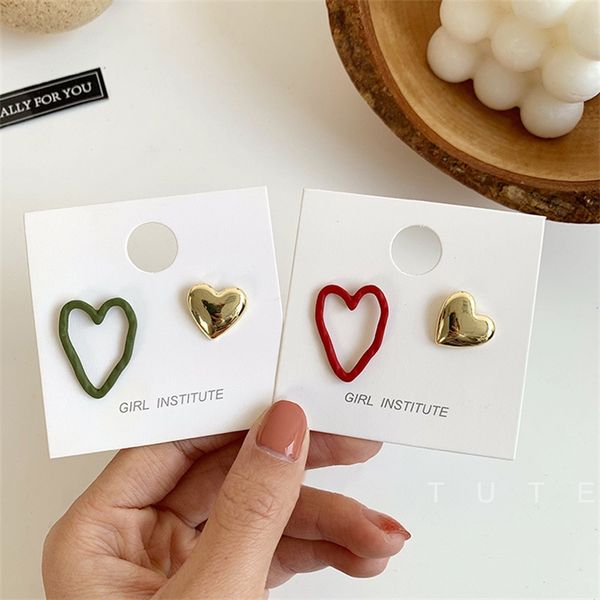 2020 new hollow love heart-shaped asymmetric earrings korean simple design gold metal spray paint earrings women's party jewelry, Golden;silver
2020 new hollow love heart-shaped asymmetric earrings korean simple design gold metal spray paint earrings women's party jewelry, Golden;silver