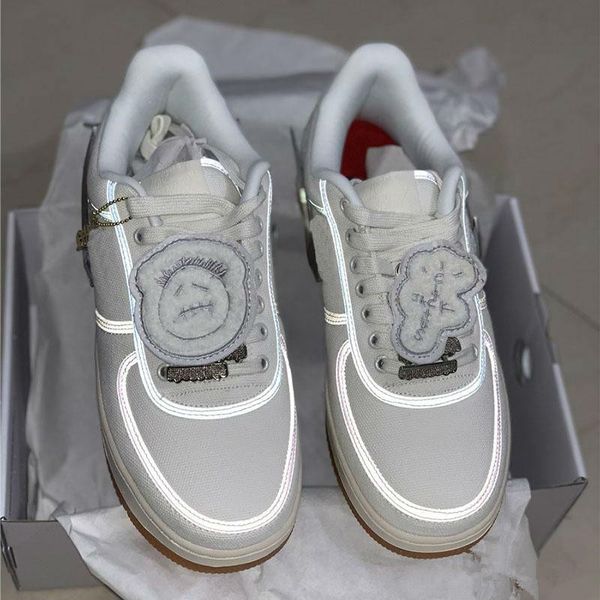 2020 classical travis scotti skateboard shoe beige white 3m reflection magic men women fashion designer running shoe
2020 classical travis scotti skateboard shoe beige white 3m reflection magic men women fashion designer running shoe