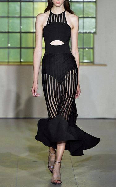2019 new card shoulder back black mesh perspective fishtail dress fashion girl dress up long cocktail party, Black;gray
2019 new card shoulder back black mesh perspective fishtail dress fashion girl dress up long cocktail party, Black;gray