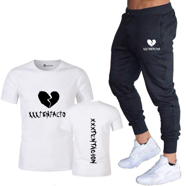2019 new harajuku couple printing men and women t-shirt suit casual skateboard t-shirt summer men and women short-sleeved t-shir, Gray
2019 new harajuku couple printing men and women t-shirt suit casual skateboard t-shirt summer men and women short-sleeved t-shir, Gray