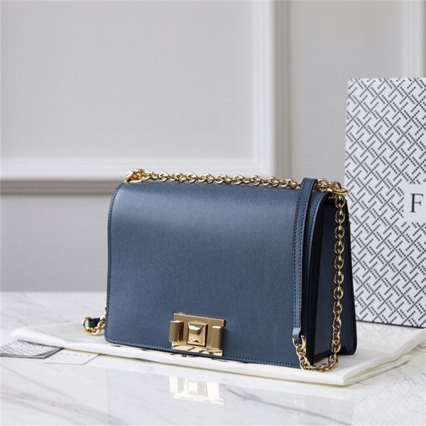 in 2020 new fashion joker leather shoulder bag classic flip buckle chain diagonal bag casual daily small square bag
in 2020 new fashion joker leather shoulder bag classic flip buckle chain diagonal bag casual daily small square bag