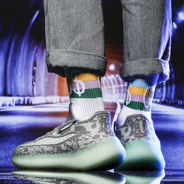 spring new glowing shoes sporty men's shoes running breathable flying woven mens cushioning lightweight sports
spring new glowing shoes sporty men's shoes running breathable flying woven mens cushioning lightweight sports
