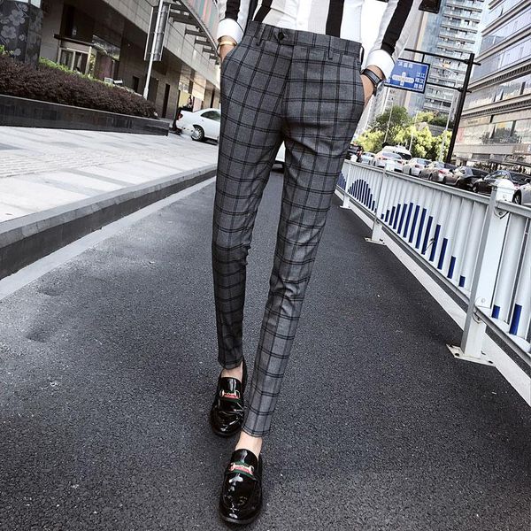2019 new men's fashion boutique gray plaid casual business suit pants / classic plaid mens casual slim suit pants male trousers, White;black
2019 new men's fashion boutique gray plaid casual business suit pants / classic plaid mens casual slim suit pants male trousers, White;black