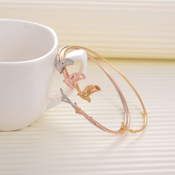 simple fashion peace dove branch charms bracelet lovely tiny bird bangles for women girls pulseira, Black
simple fashion peace dove branch charms bracelet lovely tiny bird bangles for women girls pulseira, Black