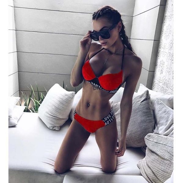 2019 fashion female new style hard bra letter print swimwear female patchwork bikini swimwear women's beach resort
2019 fashion female new style hard bra letter print swimwear female patchwork bikini swimwear women's beach resort