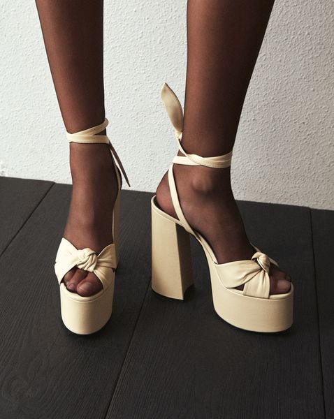 sandals in suede with a patchwork of leather stars platform sandals decorated with multicolored stars ankle strap sandalias mujer shoes, Black
sandals in suede with a patchwork of leather stars platform sandals decorated with multicolored stars ankle strap sandalias mujer shoes, Black