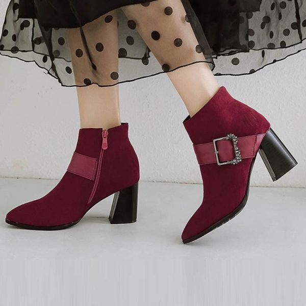 2019 retro women boots vintage block heel ankle boots side zipper high heels women shoes big sizes 35-39 botas feminina, Black
2019 retro women boots vintage block heel ankle boots side zipper high heels women shoes big sizes 35-39 botas feminina, Black