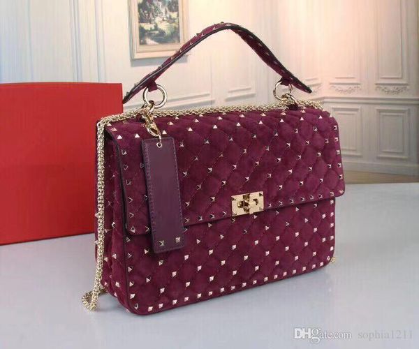 2018 new suede leather shoulder bag long chain rivets bag soft camera bag shoulder straps red nude wine colors big love key
2018 new suede leather shoulder bag long chain rivets bag soft camera bag shoulder straps red nude wine colors big love key