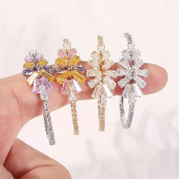 42mm iced out gem flower c hoop earrings for women luxury designer colorful bling diamond hoops circle huggie earrings zircon jewelry gift, Golden;silver
42mm iced out gem flower c hoop earrings for women luxury designer colorful bling diamond hoops circle huggie earrings zircon jewelry gift, Golden;silver