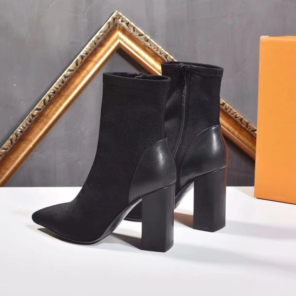 2019 woman brand boots real leather pointed flat shoes ankle boots martin boots eu:35-42 with box dhl l2001, Black;grey
2019 woman brand boots real leather pointed flat shoes ankle boots martin boots eu:35-42 with box dhl l2001, Black;grey