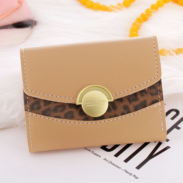 2019 fashion women wallet leopard print round magnetic buckle purse hand holding 3 slot holder o66, Red;black
2019 fashion women wallet leopard print round magnetic buckle purse hand holding 3 slot holder o66, Red;black