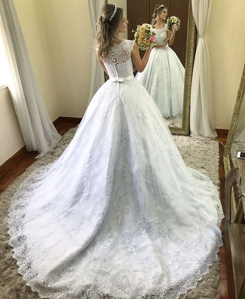 new arrival elegant plus size wedding dresses a line lace applique scoop neck sweep train wedding dress bridal gowns vestido de novia, White
new arrival elegant plus size wedding dresses a line lace applique scoop neck sweep train wedding dress bridal gowns vestido de novia, White