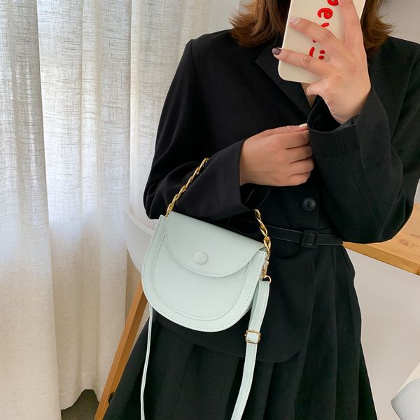 2020 new shoulder bag ladies korean version of the retro solid color messenger bag fashion simple elegant saddle women
2020 new shoulder bag ladies korean version of the retro solid color messenger bag fashion simple elegant saddle women