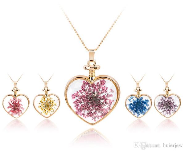 chain necklace transparent crystal glass round floating locket dried flower silver pendant locket necklaces
chain necklace transparent crystal glass round floating locket dried flower silver pendant locket necklaces