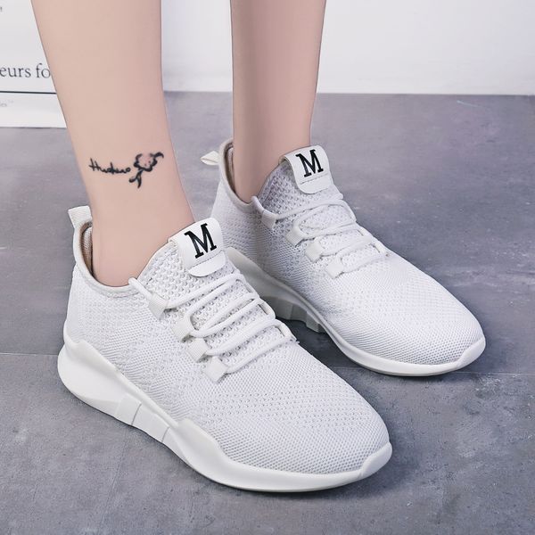 new fashion sport shoes woman casual light sneaker female knitted summer gym ladies running sneakers selling 
new fashion sport shoes woman casual light sneaker female knitted summer gym ladies running sneakers selling