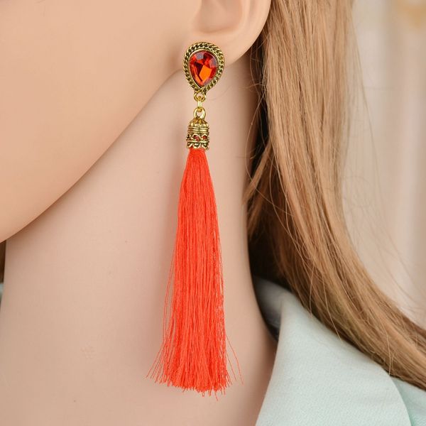 bohemian style zinc alloy rhinestone long stud earrings 4 colors tassel earrings for women e1534, Golden
bohemian style zinc alloy rhinestone long stud earrings 4 colors tassel earrings for women e1534, Golden