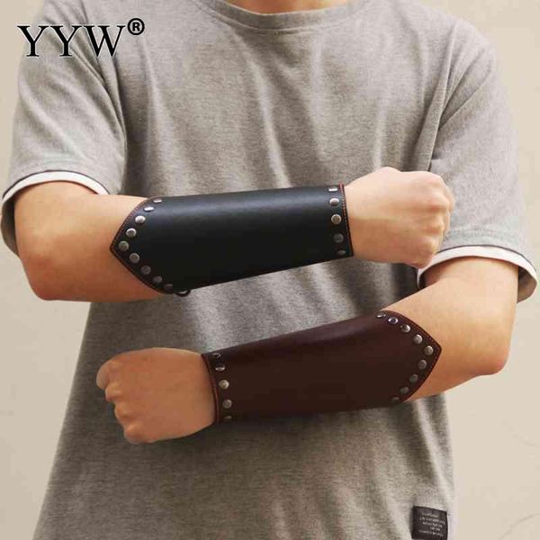 men cowhide genuine leather bracelet punk hip hop men jewelry fashion with zinc alloy stainless steel smooth buckle bracelets, Black
men cowhide genuine leather bracelet punk hip hop men jewelry fashion with zinc alloy stainless steel smooth buckle bracelets, Black