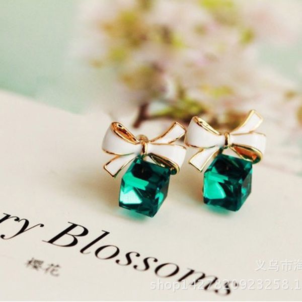 resin bowknot clip earrings no hole for women fashion simple jewelry charms earrings, Silver
resin bowknot clip earrings no hole for women fashion simple jewelry charms earrings, Silver
