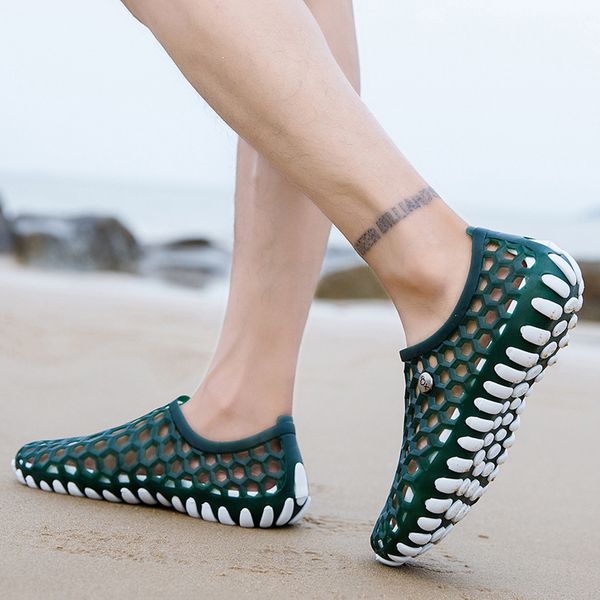 2019 men sandals summer hollow slippers men lightweight beach casual shoes outdoor male sandals water shoes sandalia masculina
2019 men sandals summer hollow slippers men lightweight beach casual shoes outdoor male sandals water shoes sandalia masculina