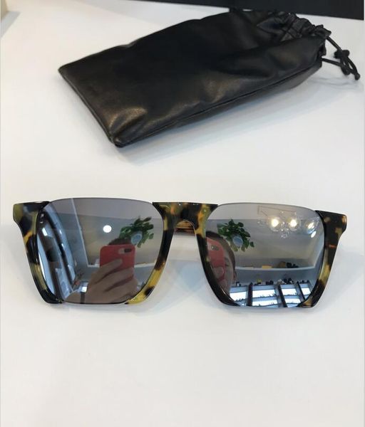 new fashion women sunglasses 40036 men sunglasses simple and generous men sun glasses outdoor uv400 protection eyewear with case, White;black
new fashion women sunglasses 40036 men sunglasses simple and generous men sun glasses outdoor uv400 protection eyewear with case, White;black