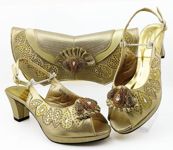 beautiful gold women pumps and bag with rhinestone style african dress shoes match handbag set mm1098,heel 6.5cm, Black
beautiful gold women pumps and bag with rhinestone style african dress shoes match handbag set mm1098,heel 6.5cm, Black