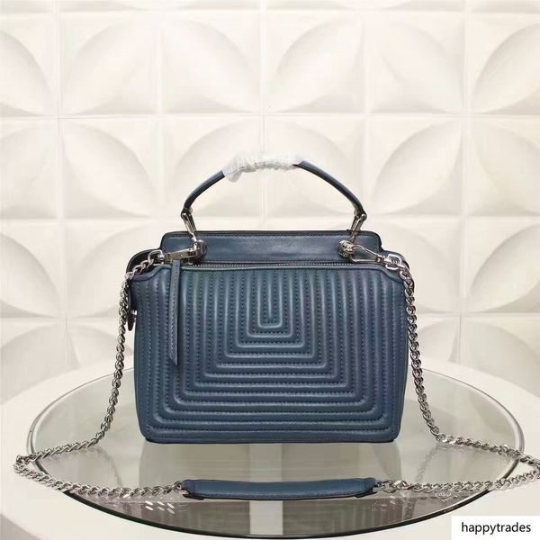 new female designer luxury fashion ladies messenger bag imported italian lambskin personality shoulder bag
new female designer luxury fashion ladies messenger bag imported italian lambskin personality shoulder bag