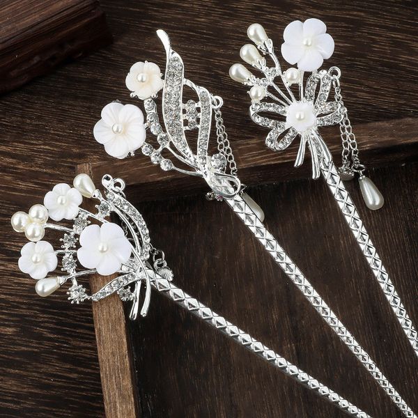 classic vintage silver pearl carved flower pendant hairpin for women feminine yummy hairstick ethnic tiara headwear jewelry, Golden;white
classic vintage silver pearl carved flower pendant hairpin for women feminine yummy hairstick ethnic tiara headwear jewelry, Golden;white