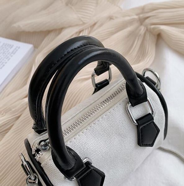 new fashion women boston bag designer ladies chain shoulder bags mini messenger bag wholesale handbags
new fashion women boston bag designer ladies chain shoulder bags mini messenger bag wholesale handbags