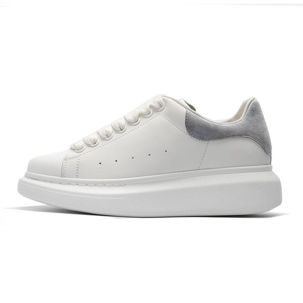 2019 designer shoes fashion leather for men women white black platform shoes height increasing36-44
2019 designer shoes fashion leather for men women white black platform shoes height increasing36-44