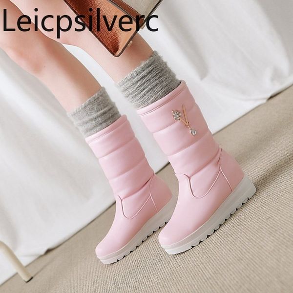 autumn and winter the new fashion round head crystal internal increase mid heel middle tube women's snow boots plus size 30-42, Black
autumn and winter the new fashion round head crystal internal increase mid heel middle tube women's snow boots plus size 30-42, Black
