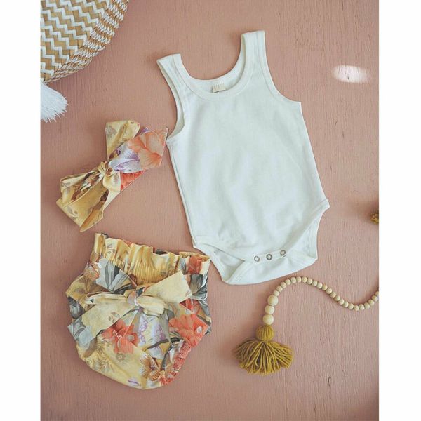 2020 baby summer clothing infant baby girl sleeveless romper jumpsuit pp floral shorts outfit headband clothes 3pcs, White
2020 baby summer clothing infant baby girl sleeveless romper jumpsuit pp floral shorts outfit headband clothes 3pcs, White