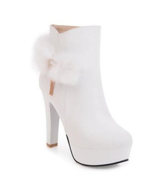 2019 women's boots in winter with new style high heel coarse heel round head waterproof table @5014, Black
2019 women's boots in winter with new style high heel coarse heel round head waterproof table @5014, Black
