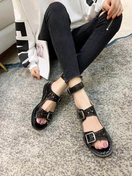 2020 spring women's sandals fashion blogger must-have comfortable and versatile fashion classic carved summer ladies party shoes, Red;white
2020 spring women's sandals fashion blogger must-have comfortable and versatile fashion classic carved summer ladies party shoes, Red;white