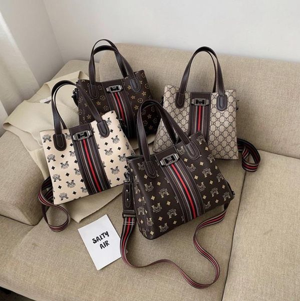 europe and the united states 2020 new fashion wild ladies large-capacity handbag casual trend atmospheric shoulder bag female messenger bag
europe and the united states 2020 new fashion wild ladies large-capacity handbag casual trend atmospheric shoulder bag female messenger bag