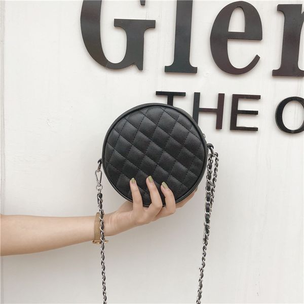 women's bag 2020 new fashion solid color rhombus small round bag shoulder messenger chain small
women's bag 2020 new fashion solid color rhombus small round bag shoulder messenger chain small