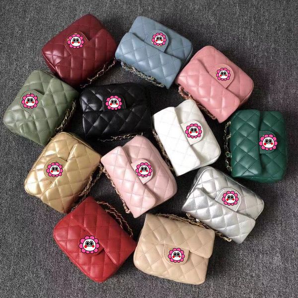 Kid de igener handbag 2019 fa hion mother and daughter matching bag mommy cla ic chain houlder bag children girl prince coin pur e, White
Kid de igener handbag 2019 fa hion mother and daughter matching bag mommy cla ic chain houlder bag children girl prince coin pur e, White