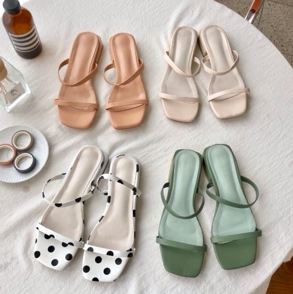 square heel slippers casual shoes med slipers women rivet slides block luxury summer 2020 flat rubber bonded leather hoof heels, Black
square heel slippers casual shoes med slipers women rivet slides block luxury summer 2020 flat rubber bonded leather hoof heels, Black