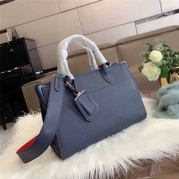 designer luxury handbag women designei shoulder bag leather pure color restoring ancient ways wild joker newset fashion 4
designer luxury handbag women designei shoulder bag leather pure color restoring ancient ways wild joker newset fashion 4