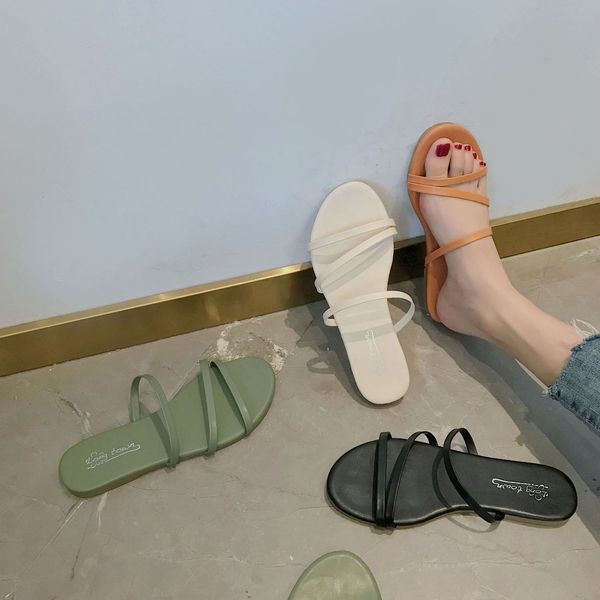 2020 summer one-character open-toed sandals women's casual flat-bottomed outdoor slippers all-match beach drag straight, Black
2020 summer one-character open-toed sandals women's casual flat-bottomed outdoor slippers all-match beach drag straight, Black