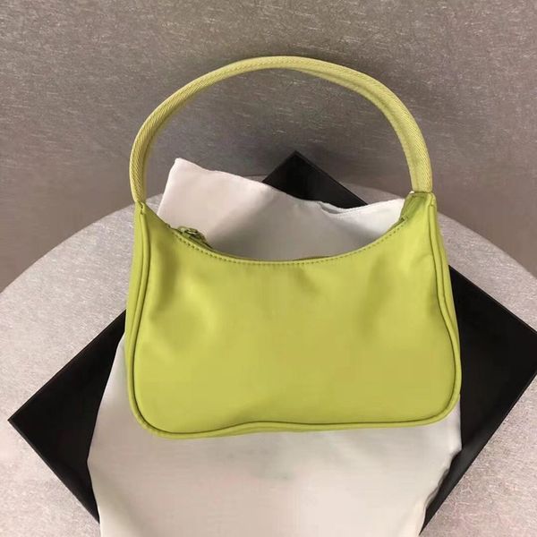 2019 new brand fashion luxury designer handbag womens bags waterproof nylon handbags lady hobos bag miuccia prd shoulder bag
2019 new brand fashion luxury designer handbag womens bags waterproof nylon handbags lady hobos bag miuccia prd shoulder bag
